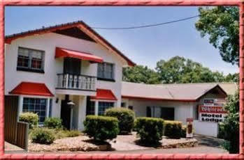 توومبا Whiteoaks Motel & Lodges المظهر الخارجي الصورة